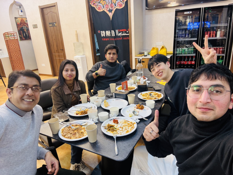 PrimeLink team dinner with friends in China