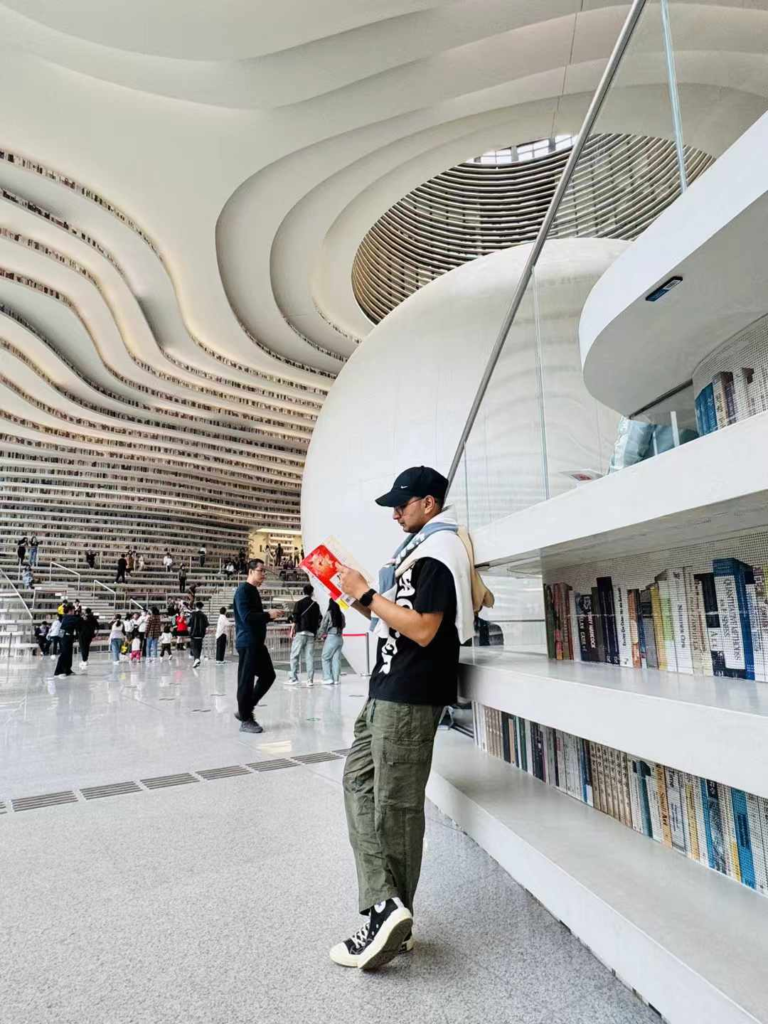 PrimeLink team member at Tianjin Binhai Library